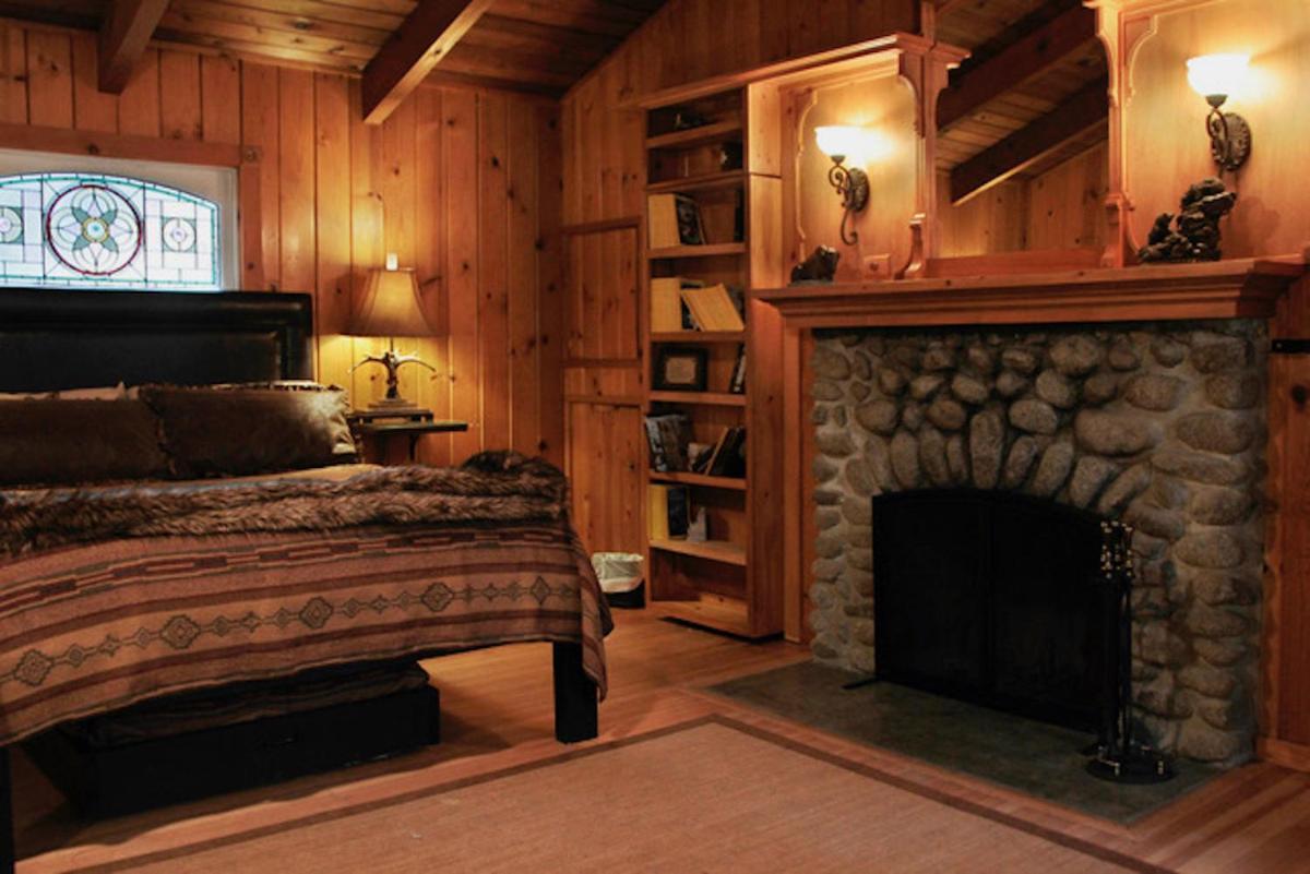 Silver Pines Lodge アイディルワイルド エクステリア 写真